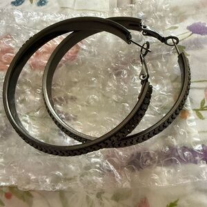 Marlyn Schiff zipper detail hoops